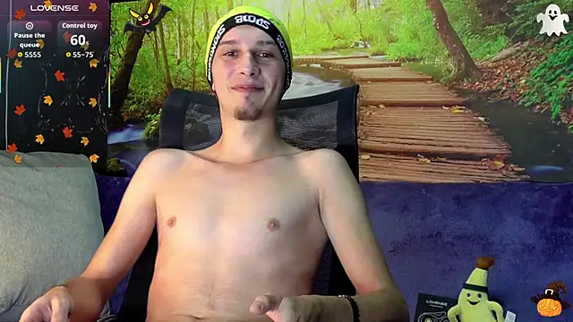 AxelMassimo online show from 10/30/25, 03:52