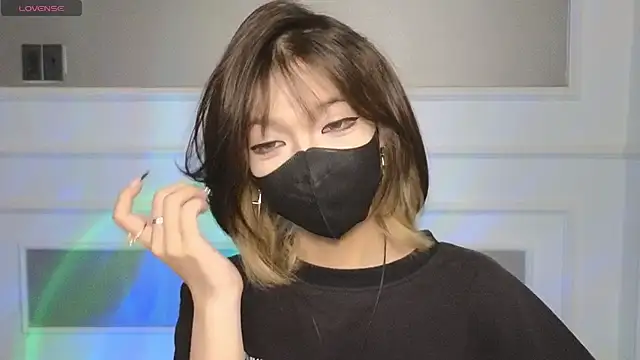      Panda      online show from 04/18/26, 08:53