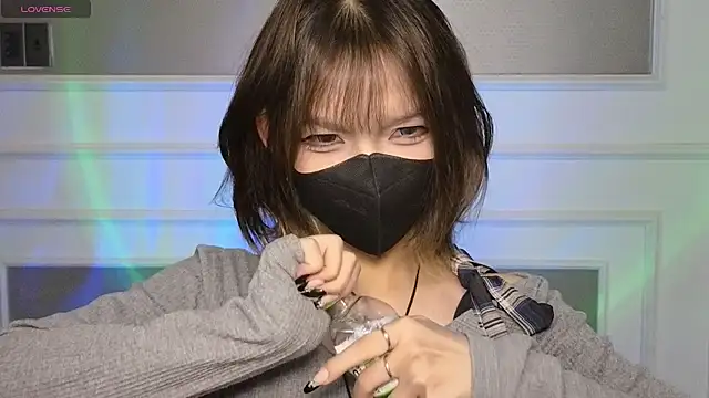      Panda      online show from 04/19/26, 06:07