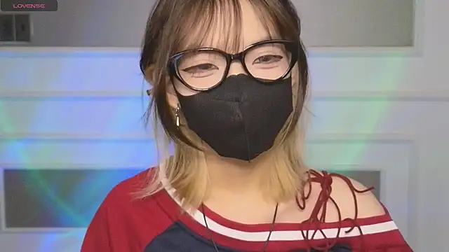      Panda      online show from 04/21/26, 03:24