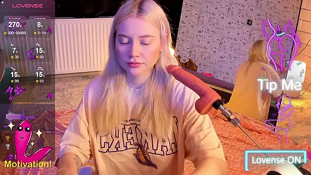 Lillie Berry online show from 02/23/26, 04:43