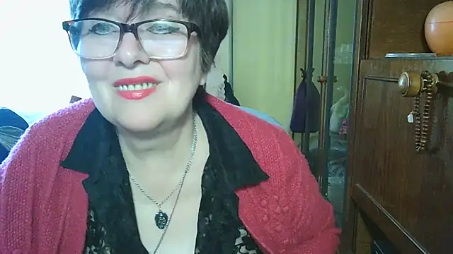 VeronicaGold511 online show from 04/11/26, 07:24