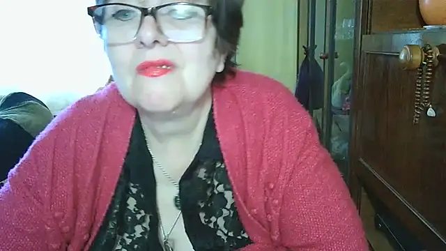 VeronicaGold511 online show from 04/23/26, 06:47