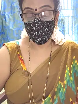 sweet-lotus online show from 12/04/25, 04:00