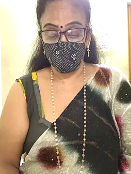 sweet-lotus online show from 12/15/25, 04:06