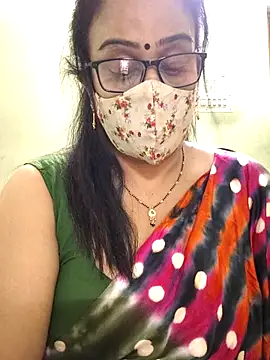 sweet-lotus online show from 04/24/26, 06:05