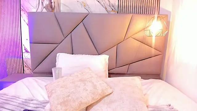 Tatihornyy online show from 04/01/26, 01:41