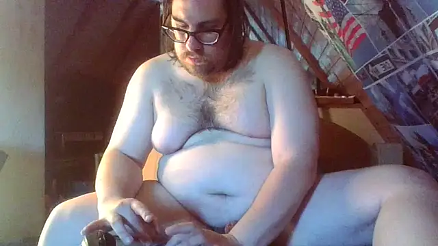 chubbyDavid1998 online show from 04/29/26, 09:02