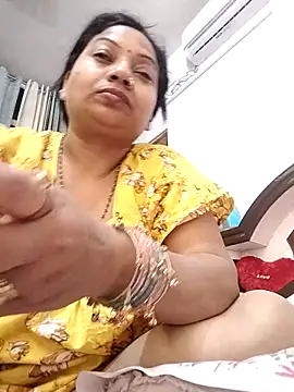 Cute-Janvi20 online show from 04/23/26, 12:29