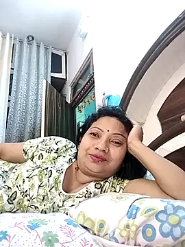 Snapshot of Cute-Janvi20 chatting on 05/17/26, 04:03 Cute-Janvi20 online show from 05/17/26, 04:03