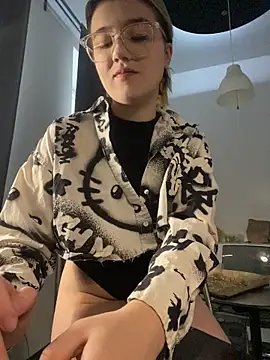 Cherry   Blossom online show from 11/27/25, 09:22