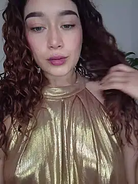 Snapshot of LilithAmber11 chatting on 11/17/25, 02:01 LilithAmber11 online show from 11/17/25, 02:01