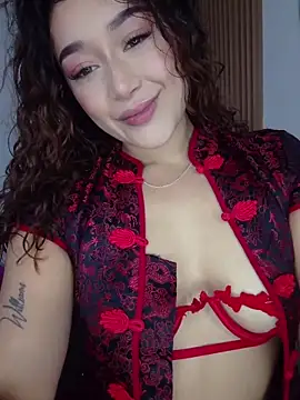 Snapshot of LilithAmber11 chatting on 12/14/25, 08:57 LilithAmber11 online show from 12/14/25, 08:57