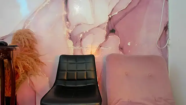 Nini Beyker online show from 10/02/25, 01:18