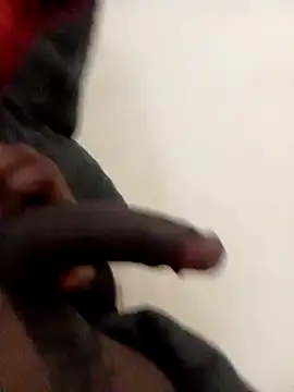 Snapshot of homemberingela chatting on 10/05/25, 01:31 homemberingela online show from 10/05/25, 01:31