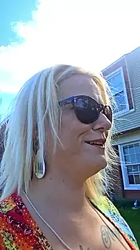 Snapshot of RhondaRump chatting on 10/09/25, 02:48 RhondaRump online show from 10/09/25, 02:48