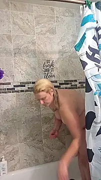 Snapshot of RhondaRump chatting on 10/11/25, 07:45 RhondaRump online show from 10/11/25, 07:45