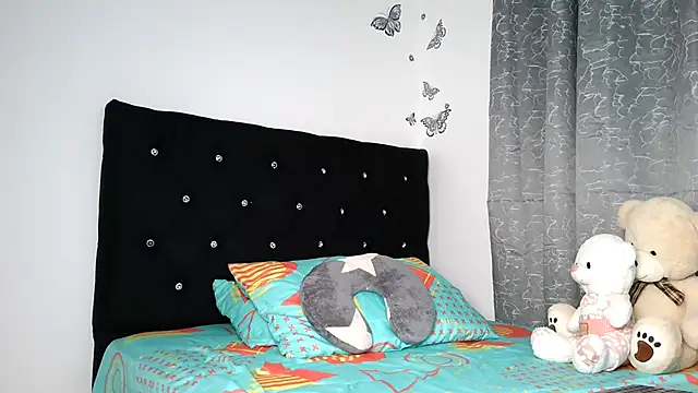 abella-lemus online show from 12/04/25, 01:48