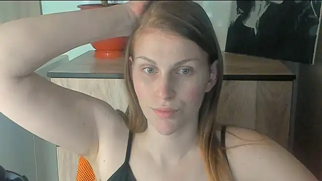 JuliaMuuun online show from 04/16/26, 09:50