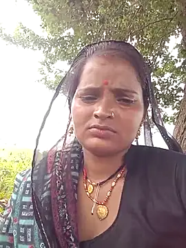 Neelamt12 online show from 09/28/25, 08:52