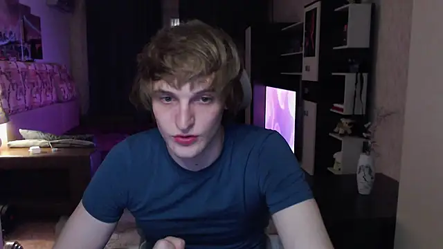 Playersuperstar online show from 03/25/26, 08:15