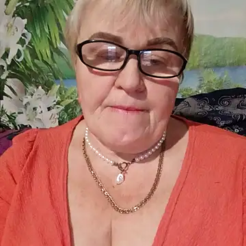 VioletSweet5566 online show from 10/16/25, 04:30