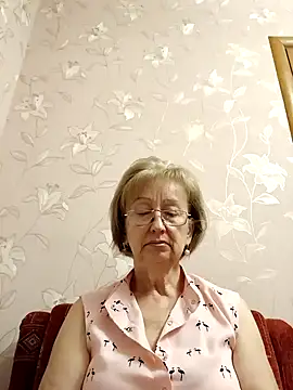 AlikaSwan5821 online show from 09/17/25, 12:07