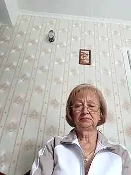 AlikaSwan5821 online show from 10/02/25, 01:07