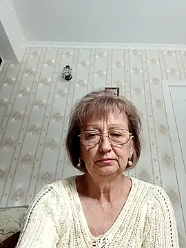 AlikaSwan5821 online show from 10/14/25, 12:17