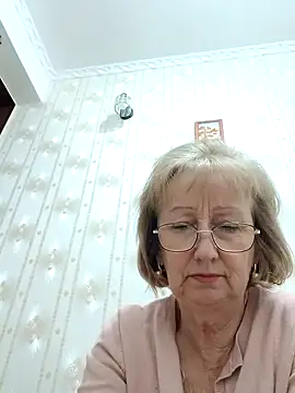 AlikaSwan5821 online show from 11/04/25, 07:46