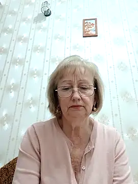 AlikaSwan5821 online show from 11/07/25, 09:04