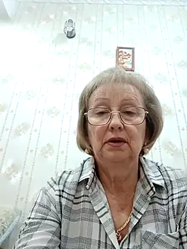 AlikaSwan5821 online show from 12/01/25, 08:36