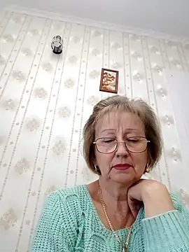 AlikaSwan5821 online show from 12/02/25, 07:42