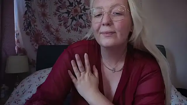 Snapshot of Daisyxoxo_ chatting on 05/25/26, 09:59 Daisyxoxo online show from 05/25/26, 09:59