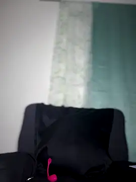  foreigntitts online show from 10/27/25, 06:50