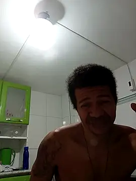 moreno25centimetro online show from 11/21/25, 10:14