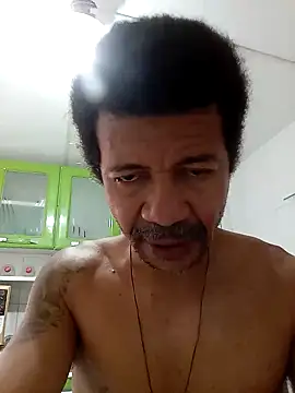 moreno25centimetro online show from 11/28/25, 05:48