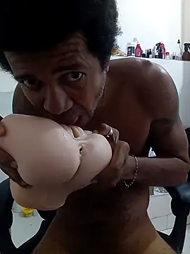 moreno25centimetro online show from 01/12/26, 05:51