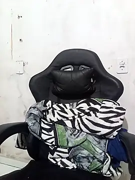 moreno25centimetro online show from 04/25/26, 01:41