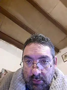 Snapshot of Jouons-ensembles2 chatting on 11/23/25, 01:16 Jouons-ensembles2 online show from 11/23/25, 01:16