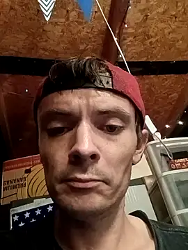 Snapshot of RichardW chatting on 05/26/26, 11:06 RichardW online show from 05/26/26, 11:06