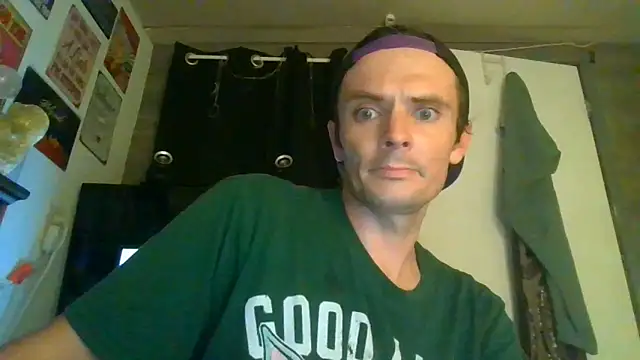 Snapshot of RichardW chatting on 06/29/26, 10:37 RichardW online show from 06/29/26, 10:37