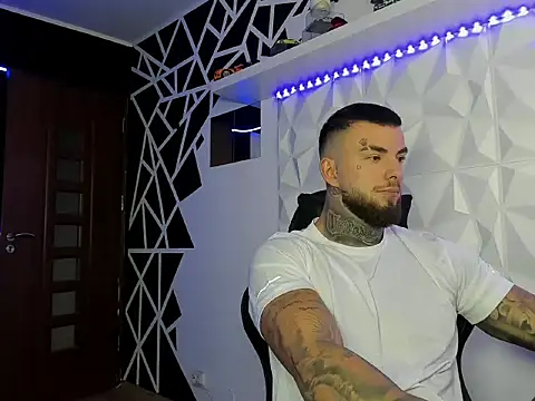 Chrisjordan66 online show from 10/15/25, 11:54