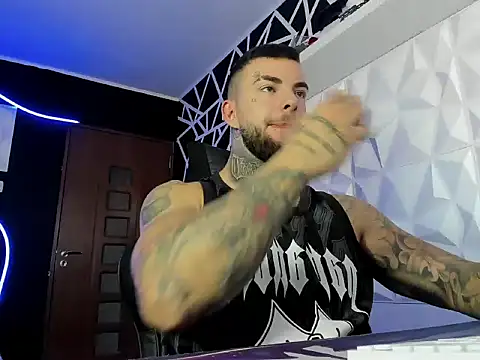 Chrisjordan66 online show from 10/21/25, 05:41