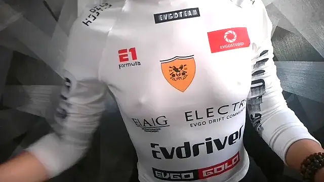 BritneyXKittensx online show from 11/17/25, 08:20