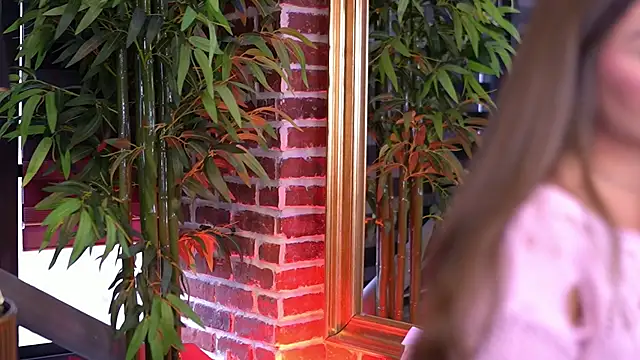 MillaSerene online show from 12/04/25, 07:06