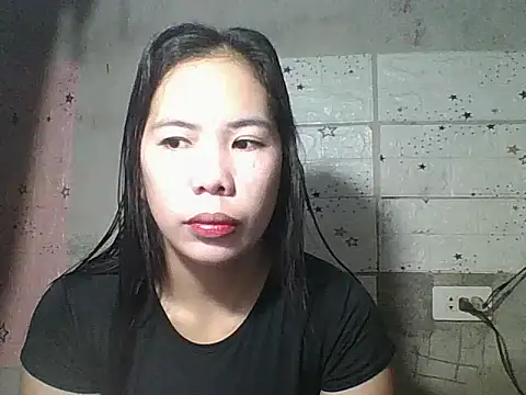 Snapshot of pinaysinglemommm chatting on 09/11/25, 09:04 pinaysinglemommm online show from 09/11/25, 09:04