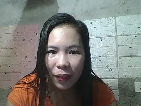 Snapshot of pinaysinglemommm chatting on 10/06/25, 09:34 pinaysinglemommm online show from 10/06/25, 09:34