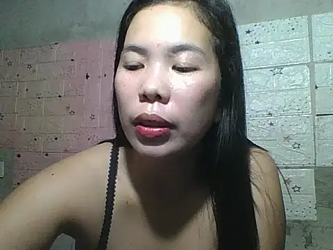Snapshot of pinaysinglemommm chatting on 10/08/25, 09:07 pinaysinglemommm online show from 10/08/25, 09:07
