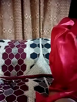 Radhika 01 online show from 04/28/26, 06:35